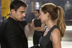 Theo James and Shailene Woodley in 'Divergent'