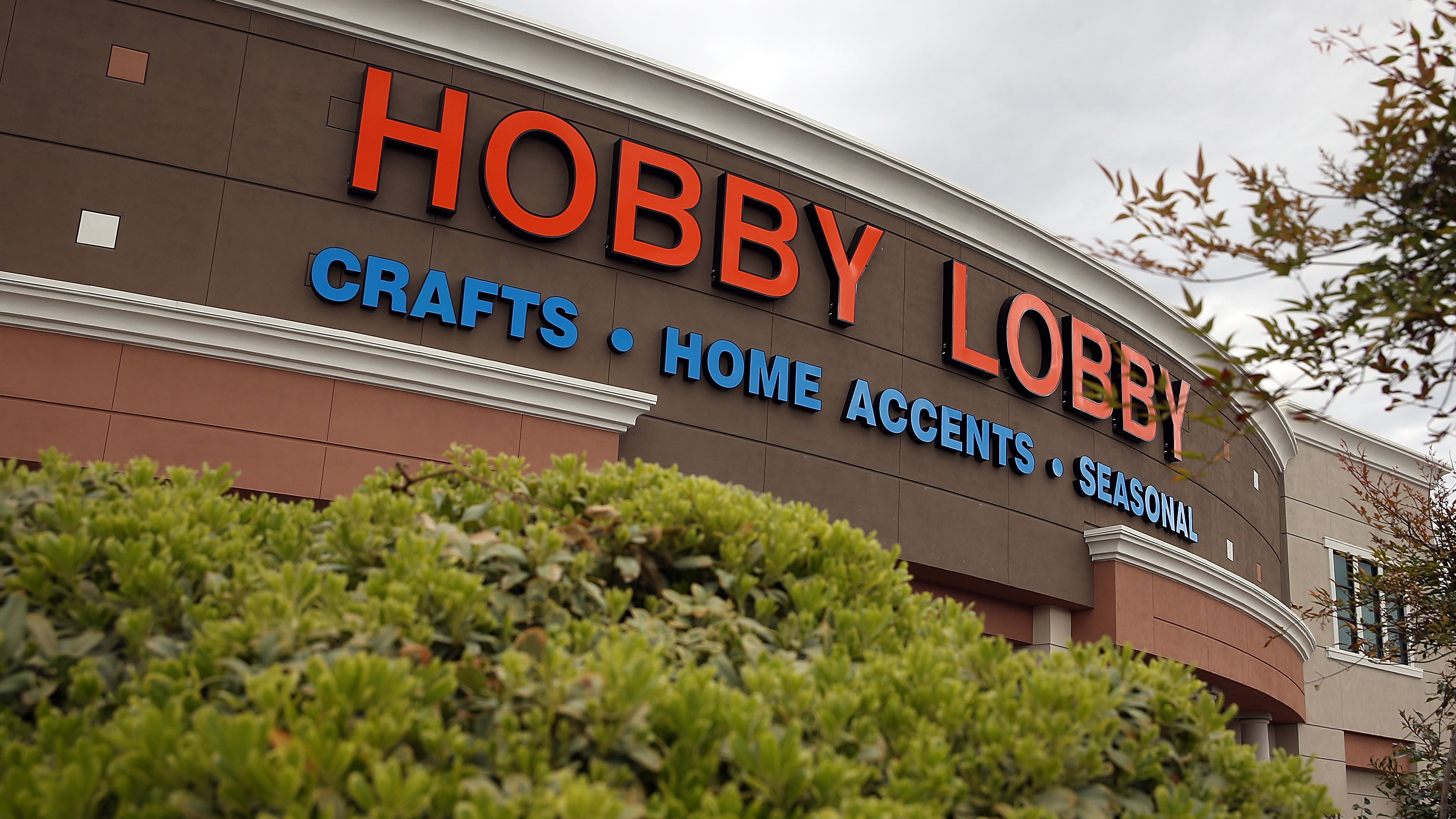 Supreme Court Narrowly Rules For Hobby Lobby | Christianity Today