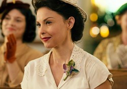 Ashley Judd in 'The Identical'