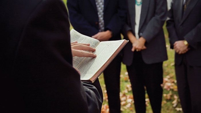 What to Say at an Awkward Funeral?