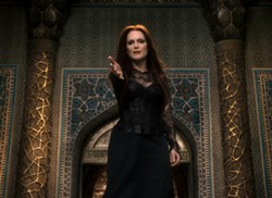 Julianne Moore in 'Seventh Son'