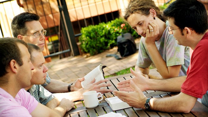 4 Reasons Small Groups are Vital to Your Church’s Health 4 Reasons Small Groups are Vital to Your Church’s Health