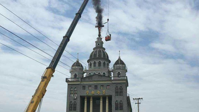 After Removing 400 Crosses, China Proposes Where Churches Can Put Them Instead After Removing 400 Crosses, China Proposes Where Churches Can Put Them Instead