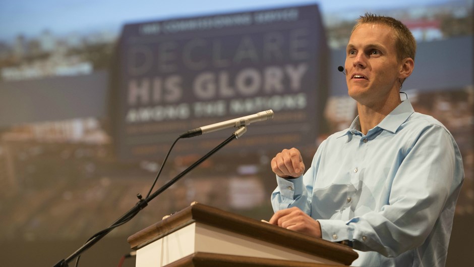 Southern Baptists Will Cut 600 to 800 Missionaries and Staff