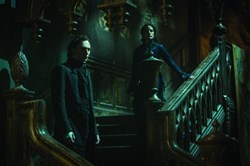 Tom Hiddleston and Jessica Chastain in 'Crimson Peak'