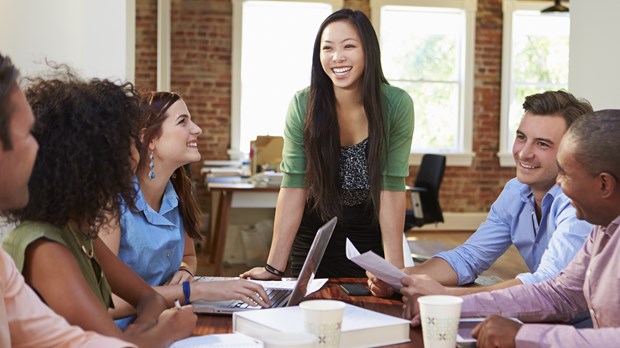 Communicate to Both Women and Men Communicate to Both Women and Men