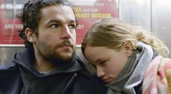 Christopher Abbott and Makenzie Leigh in 'James White'