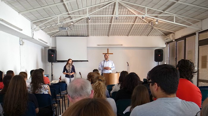 What Is an Evangelical? Four Questions Offer New Definition What Is an Evangelical? Four Questions Offer New Definition