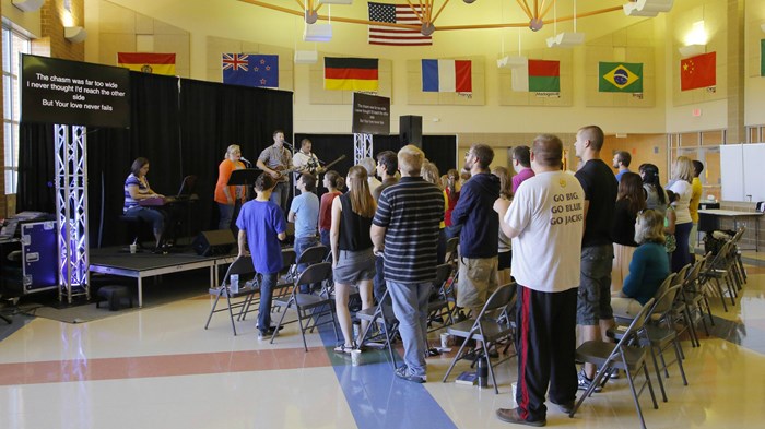 Church Planting 2015: Who Attends and What Attracted Them Church Planting 2015: Who Attends and What Attracted Them