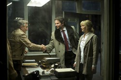 Robert De Niro, Bradley Cooper, and Jennifer Lawrence in 'Joy' Robert De Niro, Bradley Cooper, and Jennifer Lawrence in 'Joy'