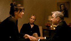 Elisabeth Rohm, Jennifer Lawrence, and Robert De Niro in 'Joy'