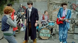 Ferdia Walsh-Peelo and Mark McKenna in 'Sing Street'