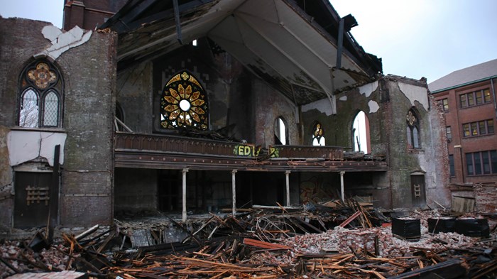 Governing God's House: How 500 Churches Keep from Collapsing