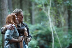 Bryce Dallas Howard, Oona Laurence, and Robert Redford in 'Pete's Dragon'