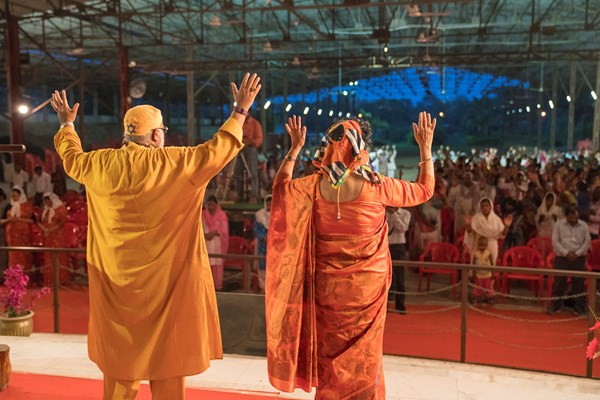 An evening service at Yeshu Darbar in Allahabad. An evening service at Yeshu Darbar in Allahabad.
