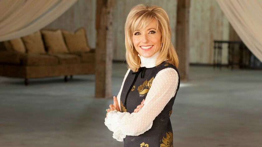 Beth Moore: I Found God in ‘Deep Valleys and Difficulties’