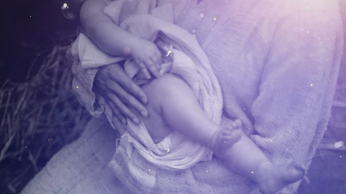 Salvada a través de ser madre Salvada a través de ser madre