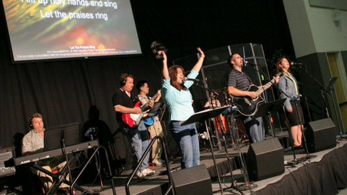 The Diffusion and Influence of Contemporary Worship The Diffusion and Influence of Contemporary Worship