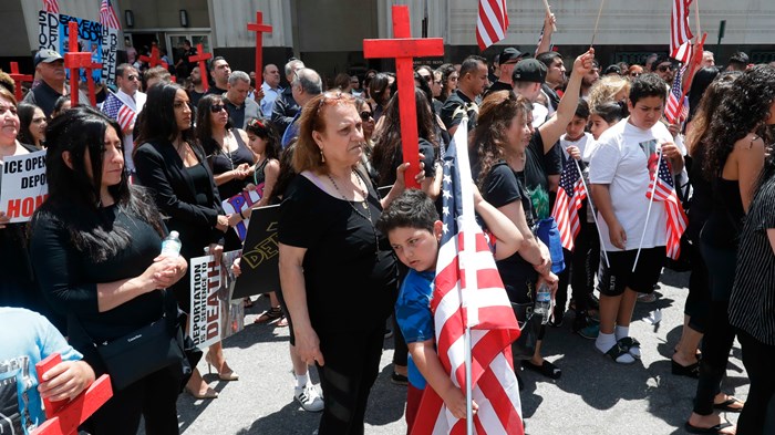 Judge Halts Deportations of Detroit Christians to Iraq Judge Halts Deportations of Detroit Christians to Iraq