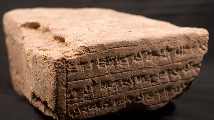Hobby Lobby Returns ‘Priceless’ Artifacts Smuggled from Iraq Hobby Lobby Returns ‘Priceless’ Artifacts Smuggled from Iraq