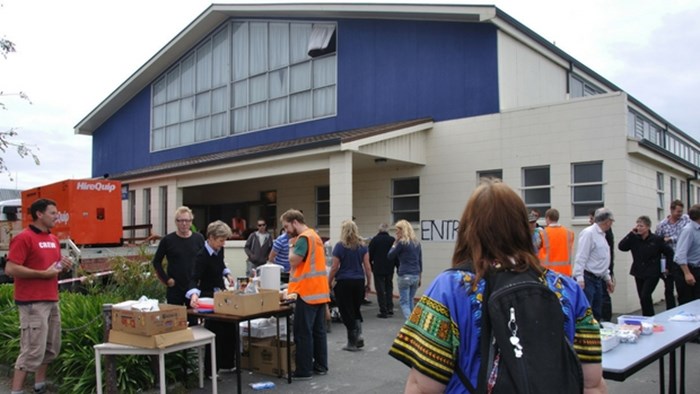 Want to Help During Disaster? Here's a Few Dos and Don'ts Want to Help During Disaster? Here's a Few Dos and Don'ts