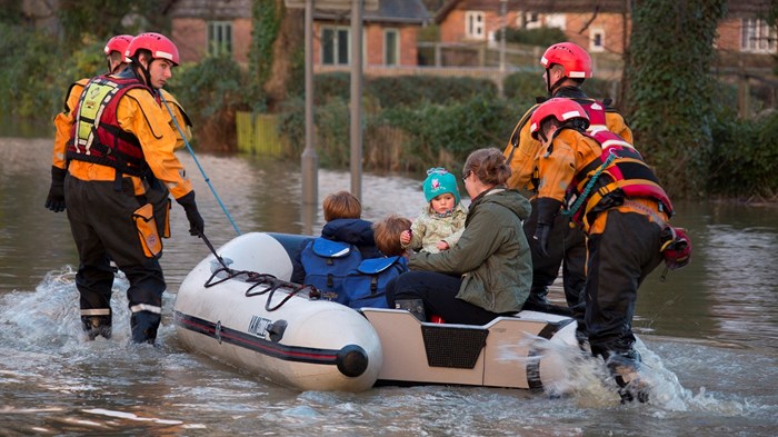 3 Disaster Myths That Only Compound the Devastation 3 Disaster Myths That Only Compound the Devastation