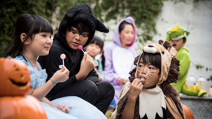 5 Creative Alternatives to Trunk-or-Treat