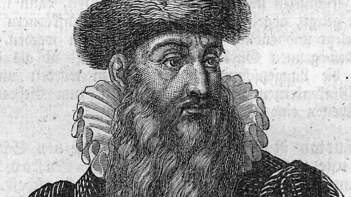 Gutenberg: A God's-Eye View Gutenberg: A God's-Eye View
