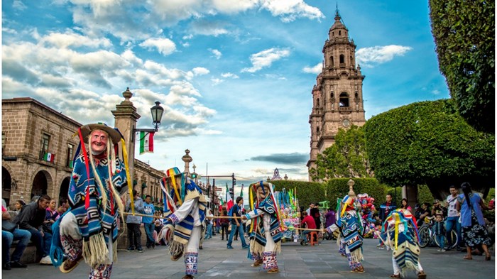 Engaging Culture Well: How to Share Your Faith Critically and Contextually Today