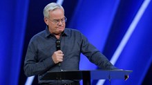 Willow Creek Promises Investigation Amid New Allegations Against Bill Hybels