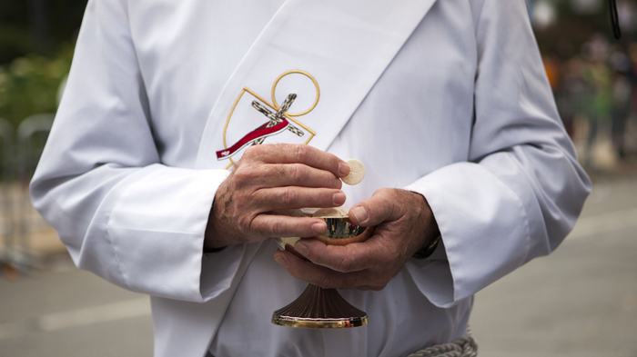 Give Protestants a Taste of Catholic Communion, German Bishops Tell Vatican