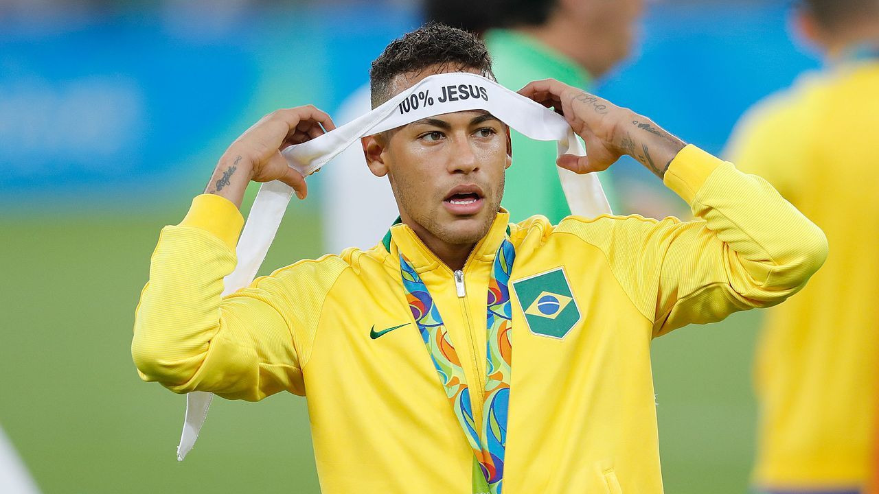 Legends of Brazilian soccer in attire