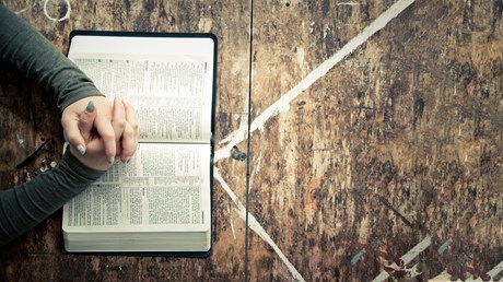 How to Defend the Gospels with Confidence How to Defend the Gospels with Confidence