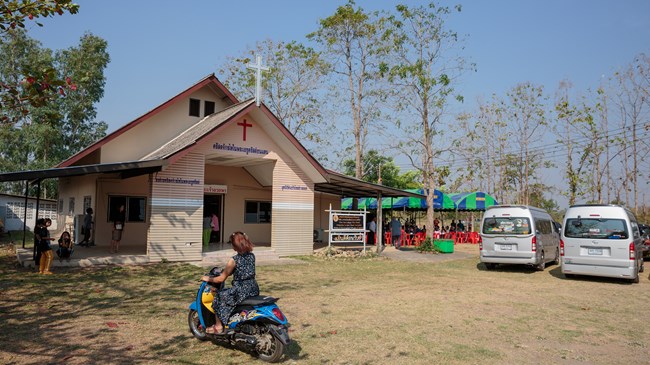 Chon Daen in Jesus Thai Church was the FJCCA’s first mother church. The Thai-led church planting movement has added over 400 house churches since 2016. Chon Daen in Jesus Thai Church was the FJCCA’s first mother church. The Thai-led church planting movement has added over 400 house churches since 2016.