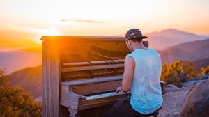 6 Important Differences Between Performance Music And Worship Music