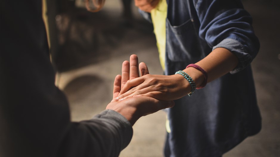 5 Books on How to Give (and Receive) Blessings